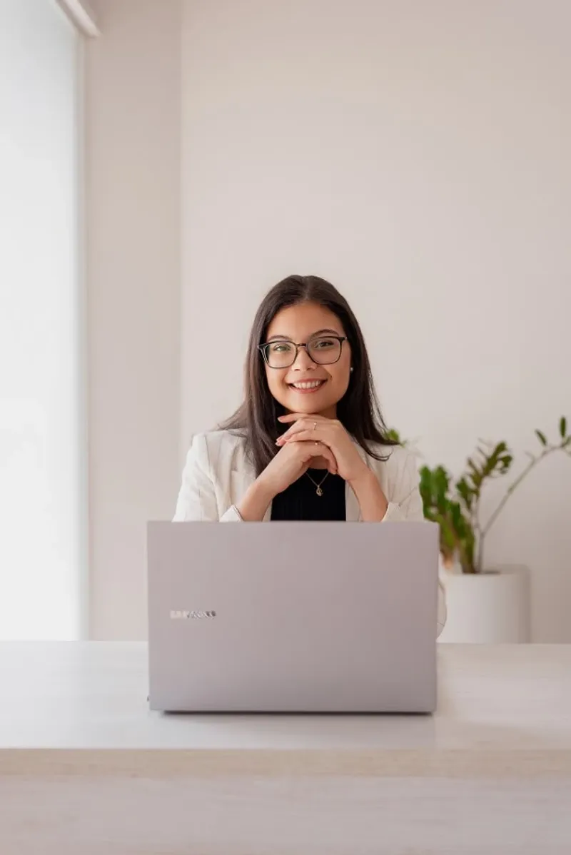 Advogada Vitória Rhea